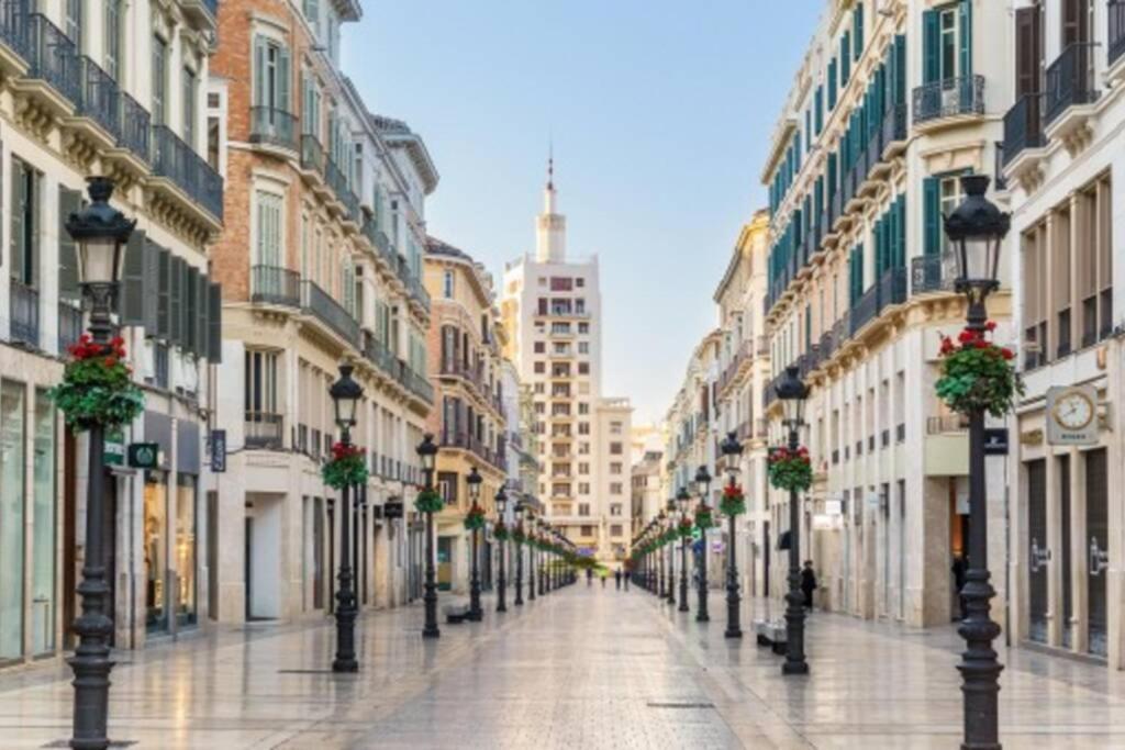 Center Big Apartment-family & Friends-5 Beds Appartement Málaga